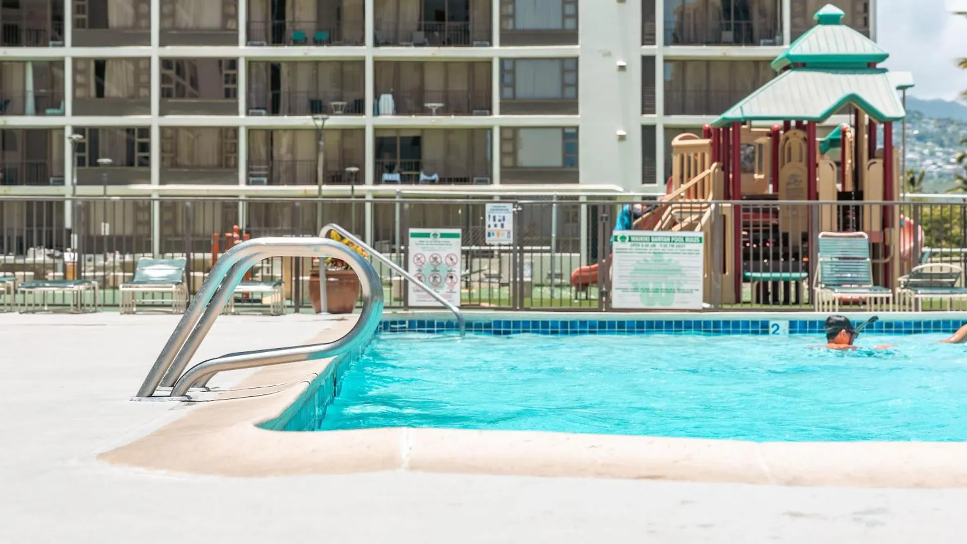 Appartamento Upscale Penthouse With Ocean Views - Free Parking Honolulu